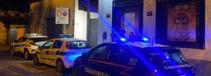 Chiuso il 'movie', troppe persone nel locale