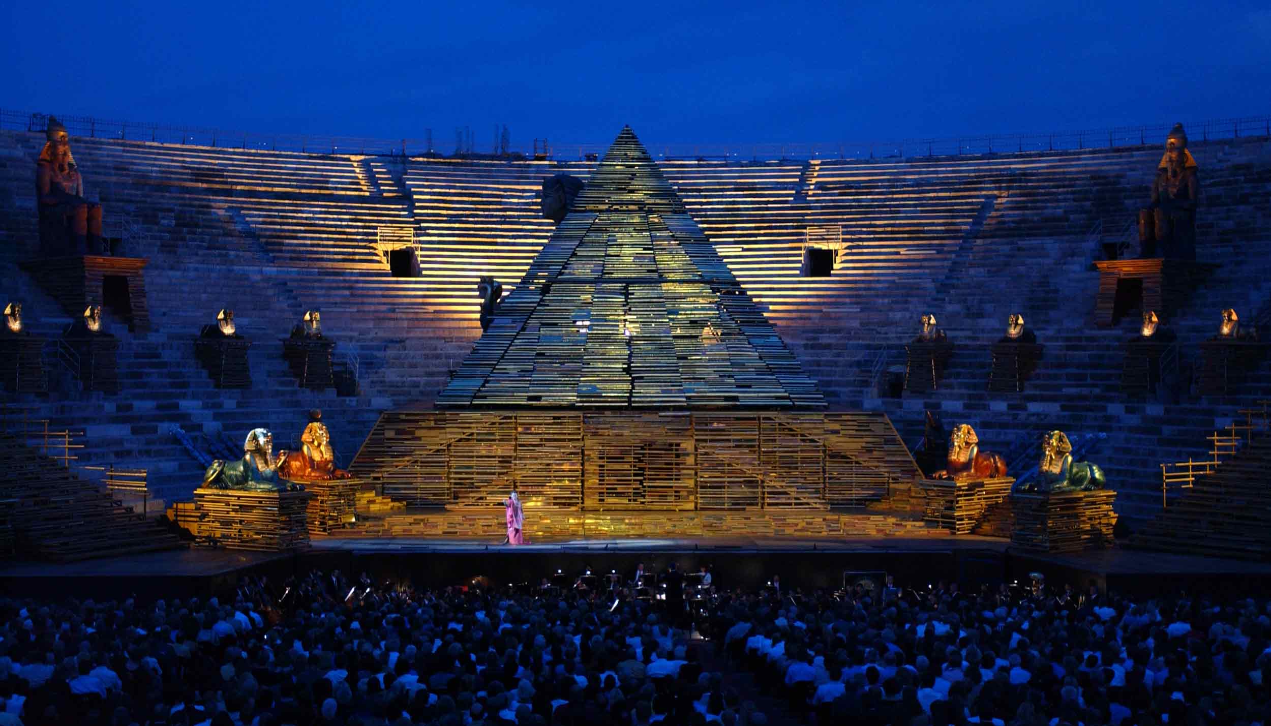 2003Aida---126D