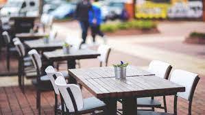 Tavolini all'aperto di bar e ristoranti: prorogate concessioni e avviata nuova procedura semplificata